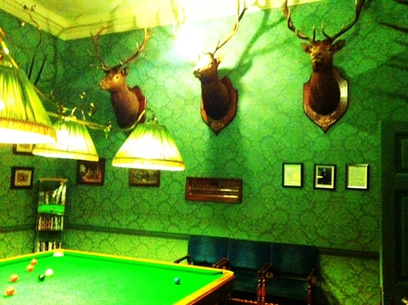 poolbar.JPG