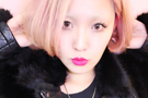 鈴木琴美TOPSHOP Personal Shopperヘアメイクアップアーティストとして活躍後、Personal Shopper（TOPSHOP専属スタイリスト）へ。VIPルームにてスタイリングサービスを行なう傍ら、有名モデルやタレントなどのスタイリングも行なう。ベーシックなスタイリングから、独創的な思想を反映した個性的なスタイリングまで、幅広い提案に定評があり、多くのファッショニスタから支持されている。TOPSHOP www.topshop.comJAPANTOPSHOP japan.topshop.comPersonal Shopping japan.topshop.com/personalshoppingBLOG www.nylon.jp/blog/kotomisuzuki
