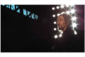 山本耀司の芸術性を明らかにする限定DVDボックスがリリース。