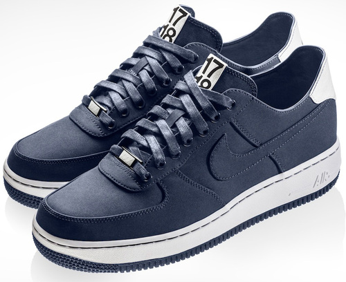 DSM-AF1_Navy-Pair.jpg