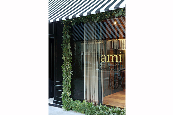 AMI paris store.jpg