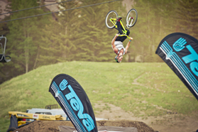 teva mountain games in vail　躍動するアクショ...