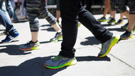 Adopted a new midsole material. New model released by ASICS of trust.