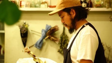 This weekend! Flower market with vintage fabrics and dried flowers.