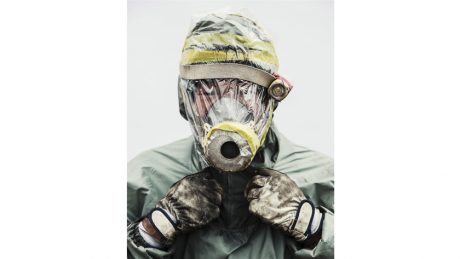 写真家松尾修による、佐世保の新たな側面に光をあてるシリーズ企画第三弾。今度は造船所の男だ！