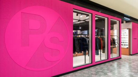 The neon pink exterior is a landmark! PS BY PAUL SMITH store opens in Yokohama.