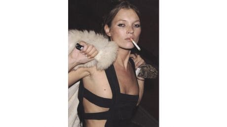 ポストカードで学生を応援。モンクレールの試みがかなりユニークです。