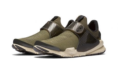 快適でスタイリッシュとは、まさにこのこと。秋の大本命は「ナイキ ソック ダート」に決まりです。