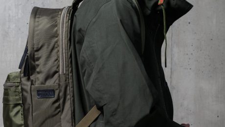 カナダ発、時代に呼応する機能美をもつバッグ・テイケン エブリシング。金曜日にローンチイベントも。