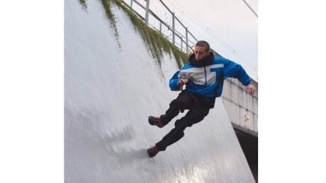 This 16AW look portrays Keen's contemporary appeal. Outstanding finish.