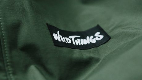 ワイルドシングスが帰ってきた！　細かな仕様変更で、現代的なアウトドアウェアに。