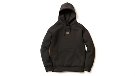 The secret behind Helly Hansen's limited-edition parka, lightweight and warm, lies in its cardboard knit.