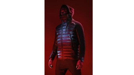 衣類がもたらすアクティブな冬。ナイキの、動きやすさと防寒性にこだわったダウンパーカ。