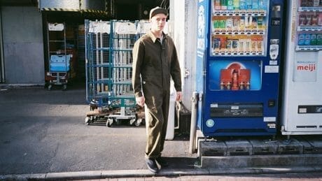 フランク リーダーと1LDKのスペシャルコラボ。服を育てるという哲学を感じる珠玉のツナギ。