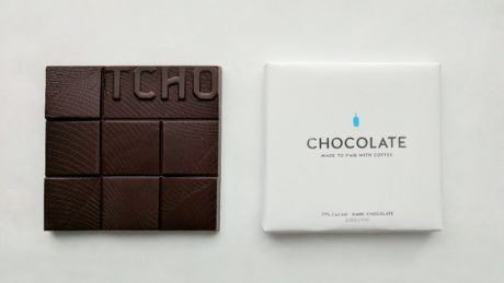 ブルーボトルコーヒーが選んだ最高のパートナー。さすがの品質のチョコレートをおひとつどうぞ。