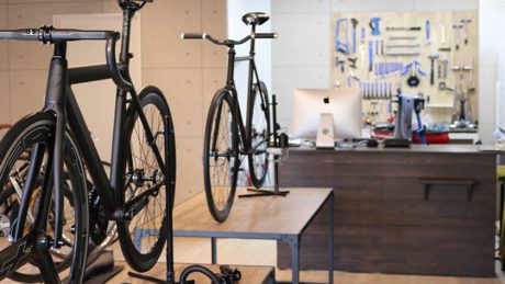 A base of activity in Shonan Tsujido! Piste and sap store "FAVUS" opens .