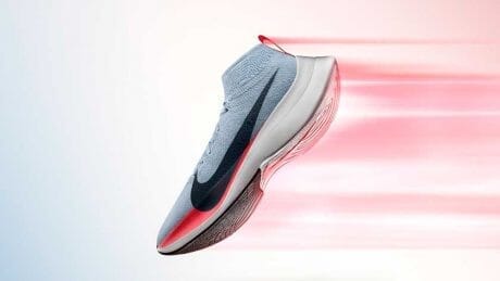 No way, an ultra-thick sole. Nike announces a shoe developed for a full marathon in under 2 hours.