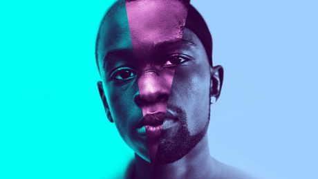 『ラ・ラ・ランド』などを抑えてのアカデミー作品賞受賞『ムーンライト』。抑えきれない感情を美しく描き出す。