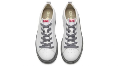 Relaxed and classy. Why don't you spend the exciting season in Camper's sneakers?