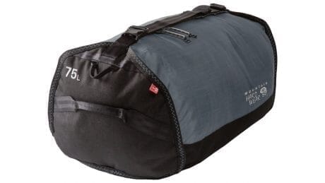 Prepare for sudden rain or a quick outing. Mountain Hardwear releases two types of bags.
