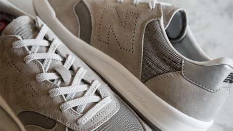 ニューバランス×BY別注が3ヶ月連続リリース！第一弾はテニスシューズ・CRT300UYです。