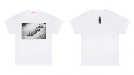 PHOTO LONDON2017開催にちなんで作られた5枚のTシャツ。ドーバー ストリート マーケットで先行発売されます。