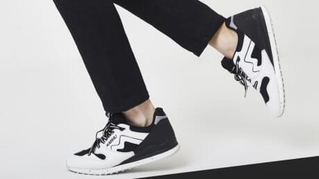 フィンランド発の注目株「カルフ」。その最新作はシックでスタイリッシュなモノトーンスニーカー。