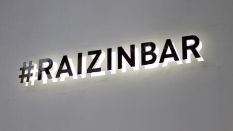 全６種のフレーバー香るカクテルがお目見え。新炭酸飲料RAIZINの期間限定バー