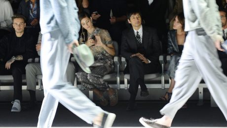 An unexpected two-shot! Actor Hidetoshi Nishijima visited the Giorgio Armani show.