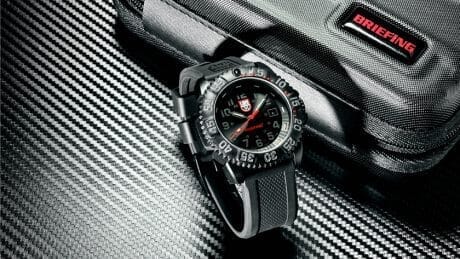 真のミリタリズムを追求する2大ブランドの共演を見逃すな！