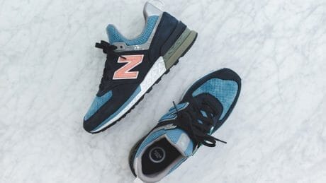 KITH × DSM × NB。注目のトリプルコラボ「574S」は、“N”マークを付け替えると、28通りの変化を遂げます！