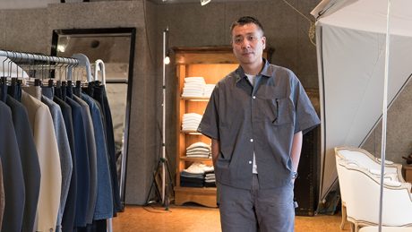 Daisuke Ohana appeared as the selector of the hatch. He chose the seven tools of the hot spring tour.