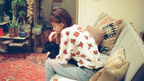 はじまりは一枚の写真。ディアスポラ所属チョウ・オンゴウの写真展、アクメファニチャーにて。