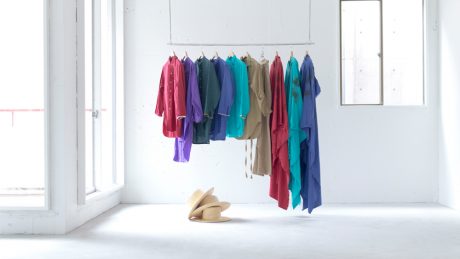 Clothes that allow you to enjoy the "cultural differences" created when Reshop focused on the Amish.