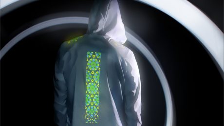 闇夜に佇む幾何学模様。アシックスとアンリアレイジのスポーツアパレル。