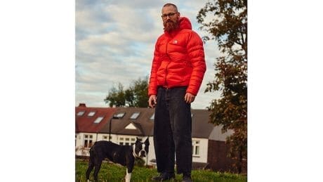 イギリスで暮らす人々がカリマーを着こなすポートレイト。リアルな表情が魅力です。