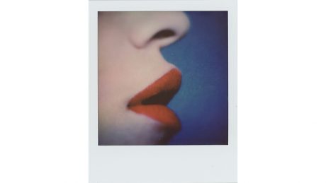 Successor to Polaroid One Step to be released. An exhibition of Mika Ninagawa's work with the new Polaroid will be held.