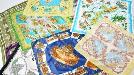 Vintage scarves collected by Paul Smith are now available at la kagu.