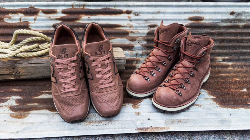 アメリカを代表するシューズブランド、ダナーとニューバランスが手を