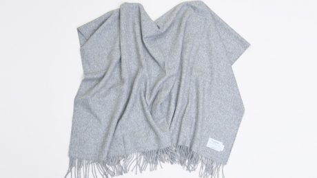 . what better choice can you find than this stole to welcome winter?