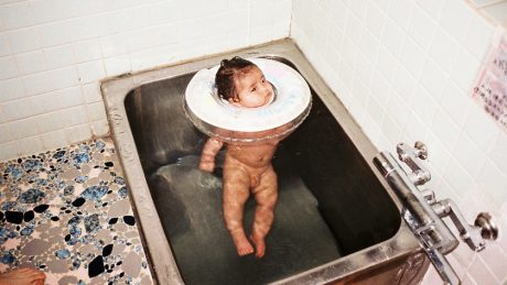 奥山由之の写真展「 As the Call, So the Echo」がギャラリー916で開催。