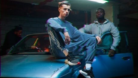 A new revolutionary pair of "PROFIA" was born by adidas Originals.