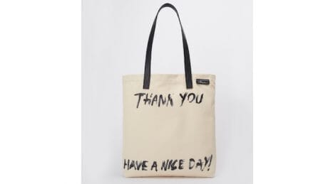 キャンバスに映えるハンドペインティング。 3.1 フィリップリムの日本限定モデルが発売！