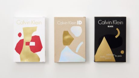 鮮やかな赤も！ カルバン・クライン アンダーウェアのホリデー商品。