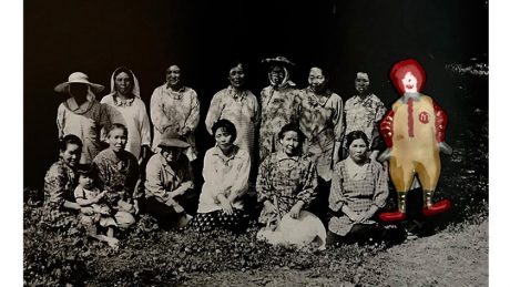 The exhibition of MED, an accessory brand that cooks up enamel in a pop and humorous way, is about to begin.