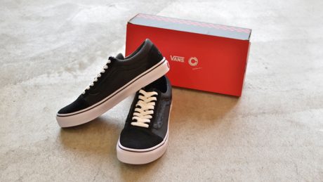 ジャーナル スタンダード レリュームが発売する、ヴァンズ × クローバルのオールドスクール！ これは買いです。