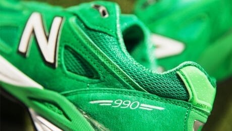 The star of your outfits. The M990 comes in beautiful vivid colors.