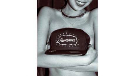 That cap that is the talk of the town. Paradise! What kind of brand is it?