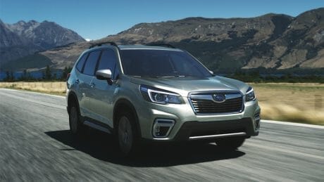 Subaru's popular car model that has evolved. The new Forester made its world premiere.