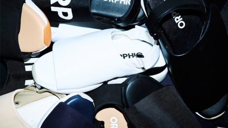 ユルさとフォーマルが共存するオルフィックのサンダル。新色の登場です。